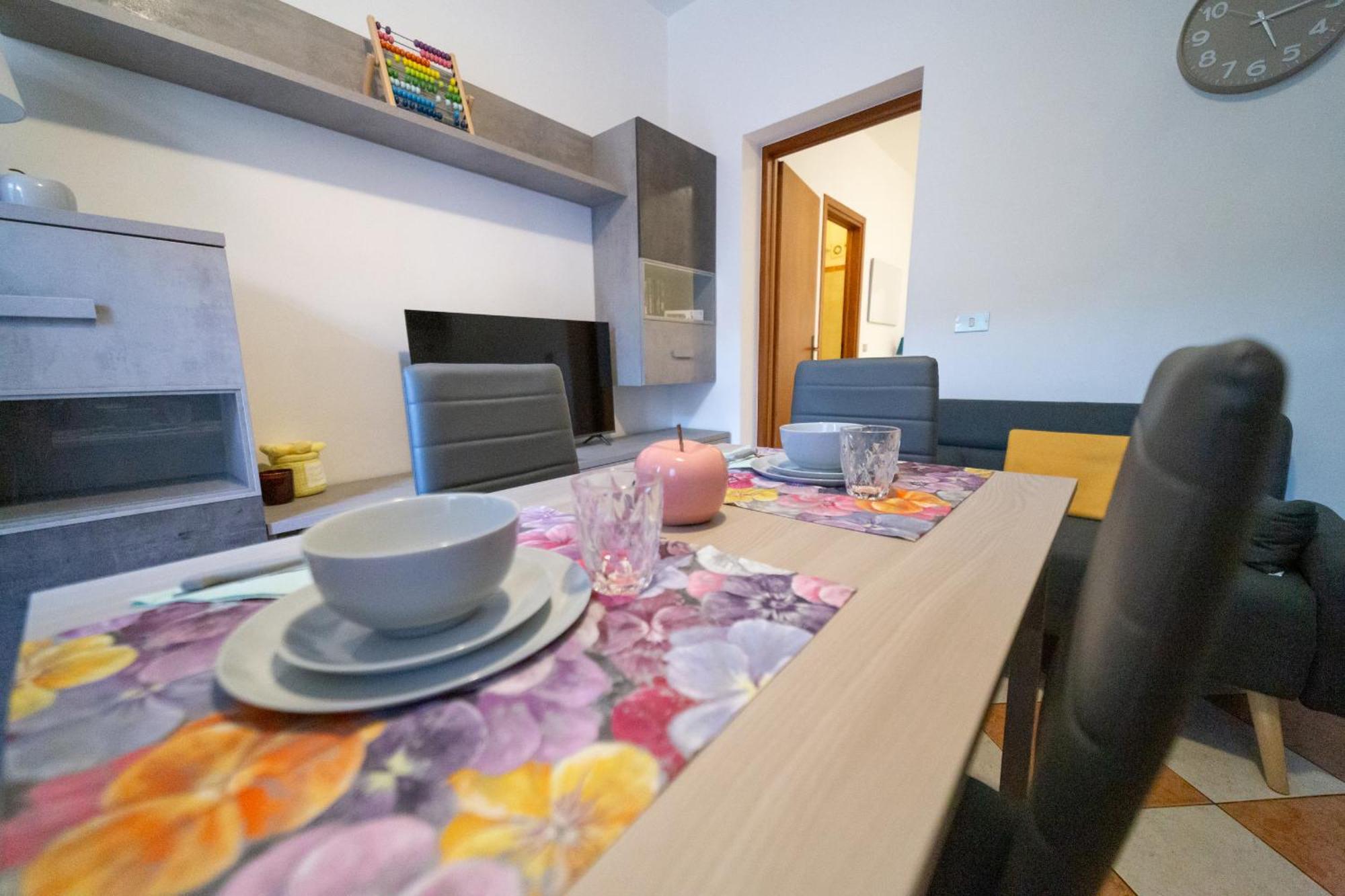 Casa Di Jennifer 3 Apartment Parma Bagian luar foto